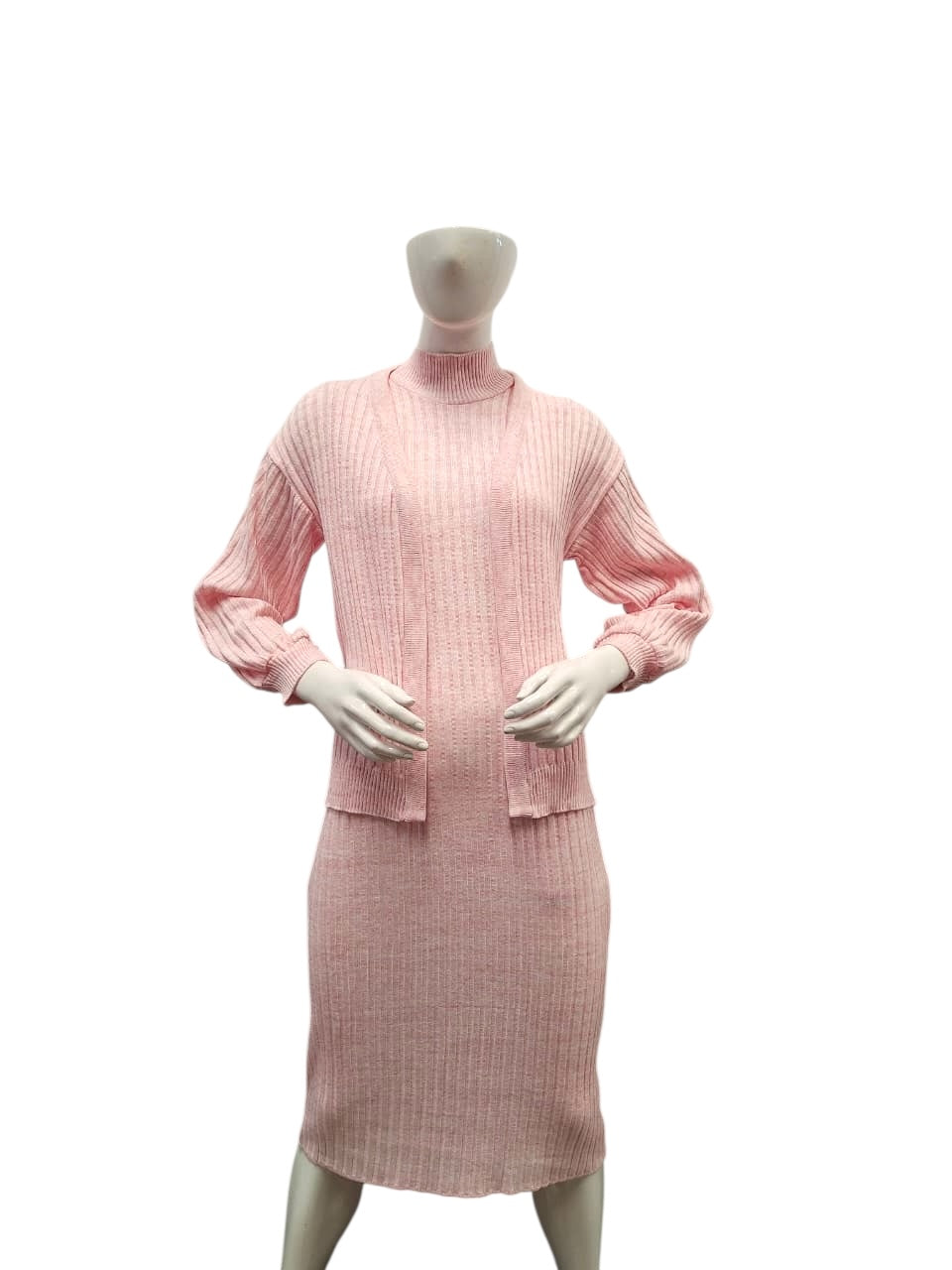 Vestido y Sueter en tejido acanalado.