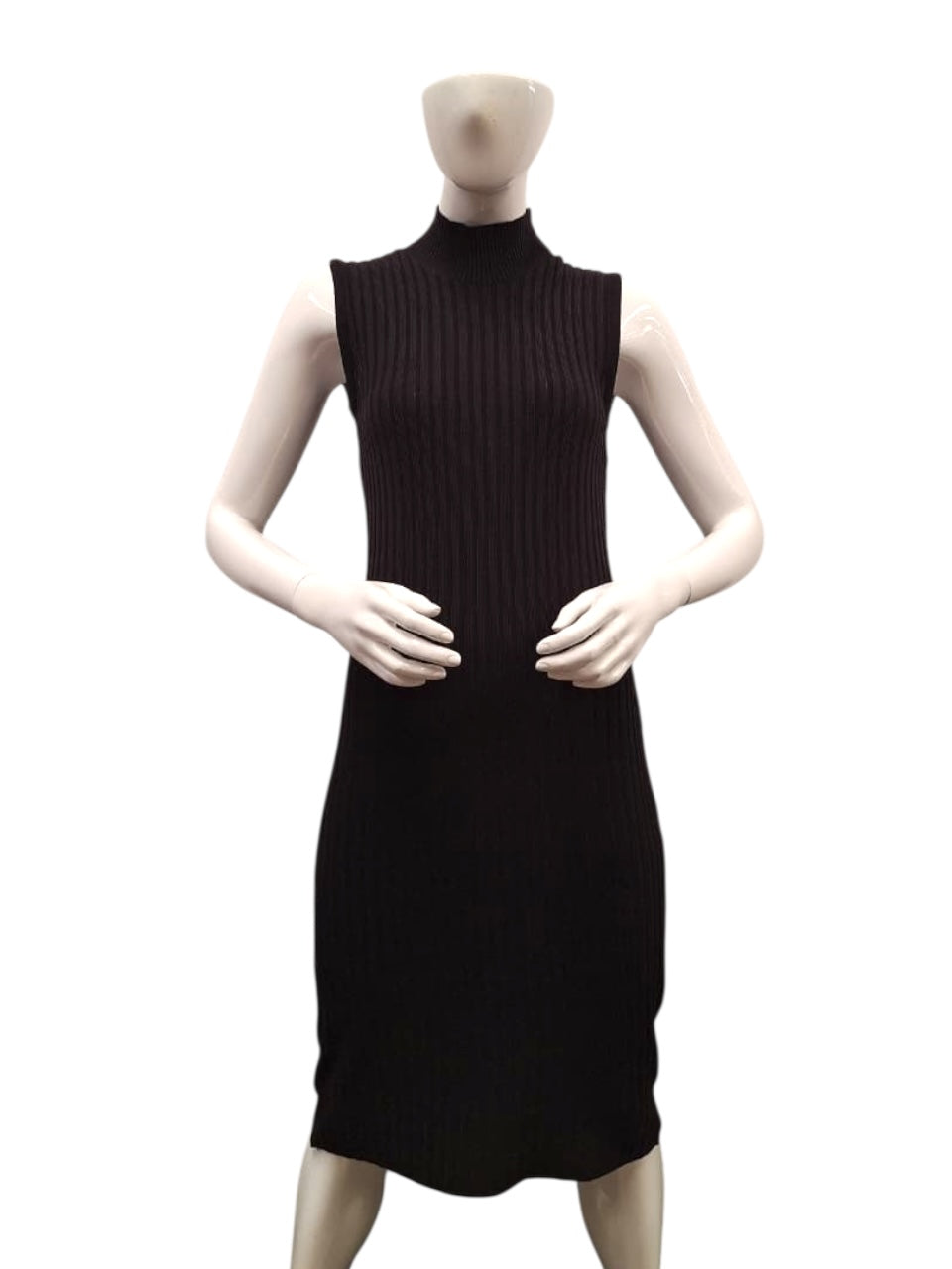 Vestido y Sueter en tejido acanalado.