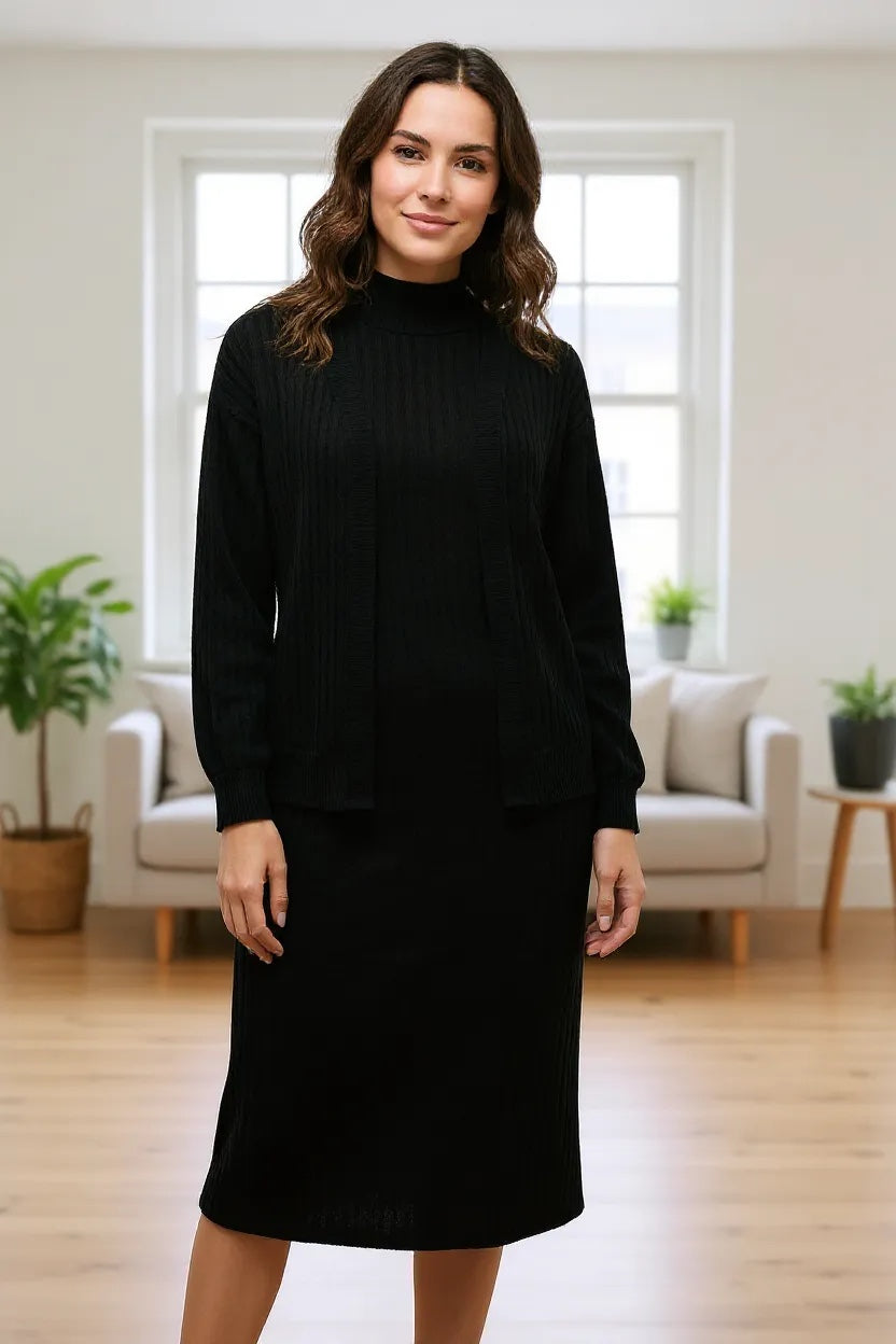 Vestido y Sueter en tejido acanalado.