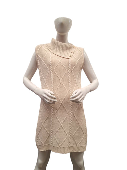 Vestido con trenzas y aranés.