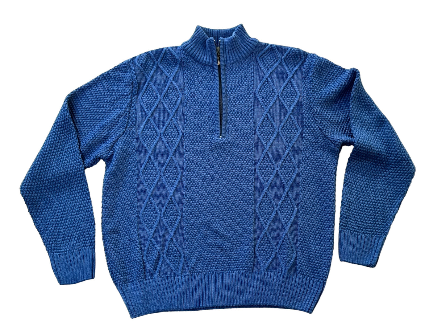 Sueter para Caballero en 1/2 Cierre con jacquard.