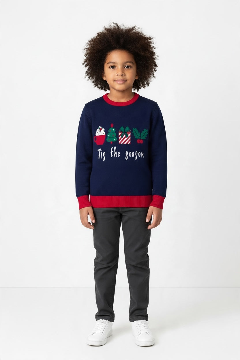 Ugly Sweater / Sueter Navideño Infantil. Frente con taza de chocolate, arbolito, regalo, muérdago y leyenda “Tis the Season”. Espalda lisa.